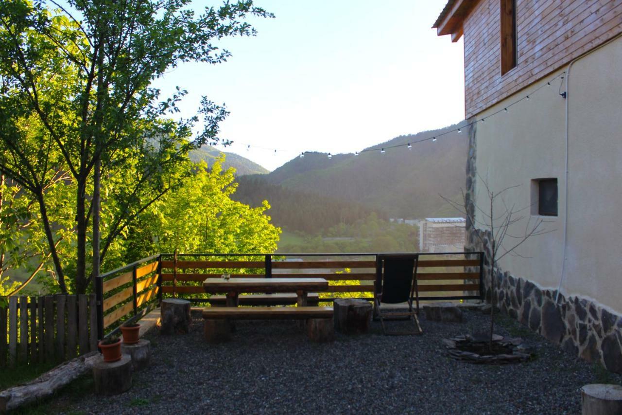 Guest House On Meskheti Borjomi Esterno foto